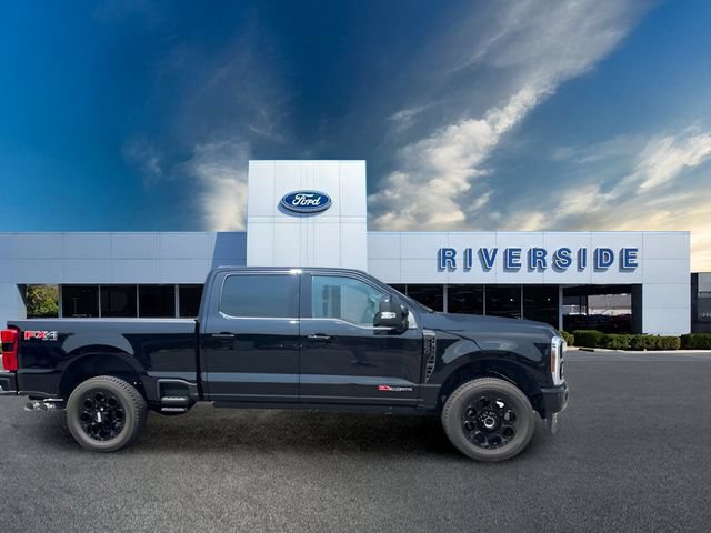 Certified 2025 Ford F250 Platinum AWD/4WD image 2