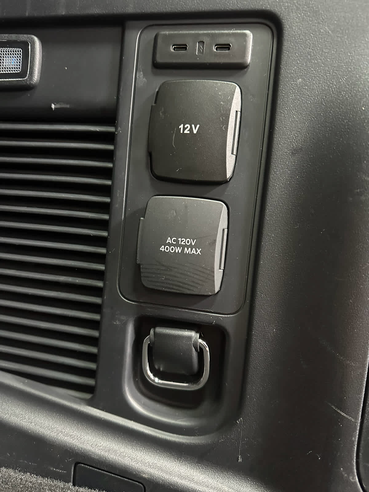 Certified 2025 Ford Expedition Active AWD/4WD image 37