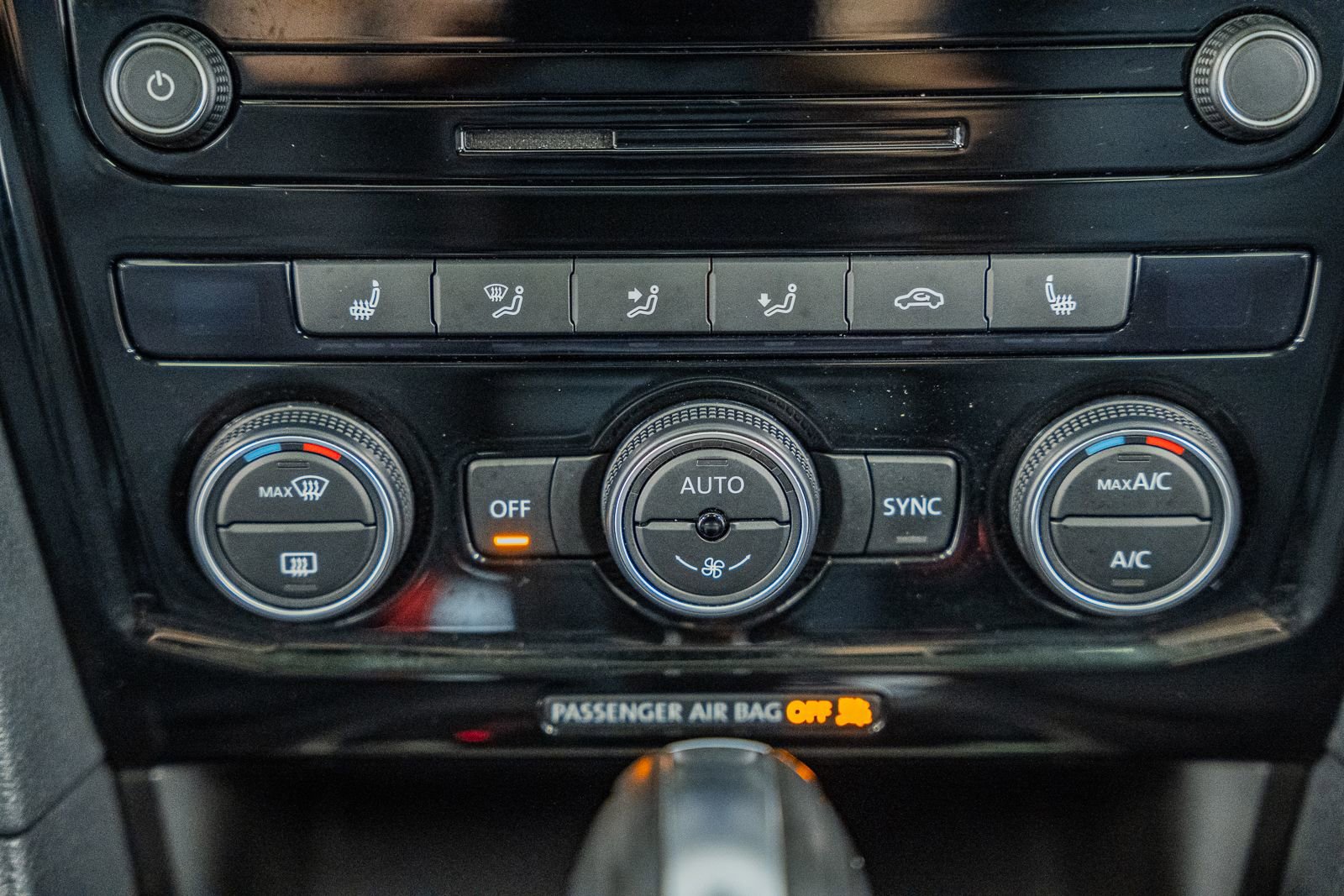 Used 2021 Volkswagen Passat 2.0T R-Line image 26