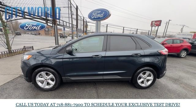 Certified 2024 Ford Edge SE image 2