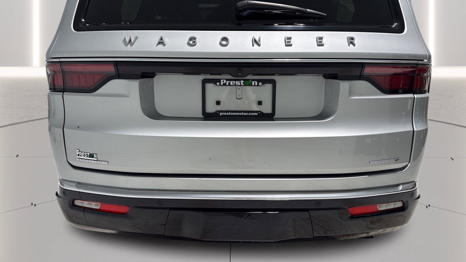 Used 2023 Jeep Wagoneer Series II w/ Premium Group I AWD/4WD image 36