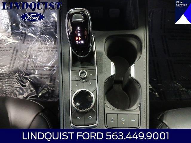 Used 2023 Cadillac XT4 Premium Luxury w/ Technology Package AWD/4WD image 17
