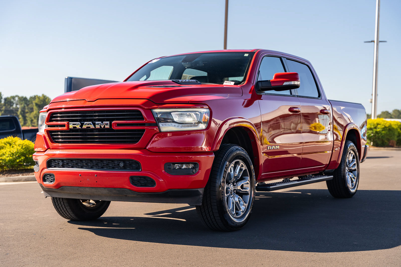 Used 2020 RAM 1500 Laramie w/ Sport Appearance Package AWD/4WD image 3