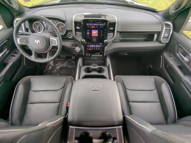 Used 2025 RAM 1500 Laramie w/ Sport Appearance Package AWD/4WD image 15