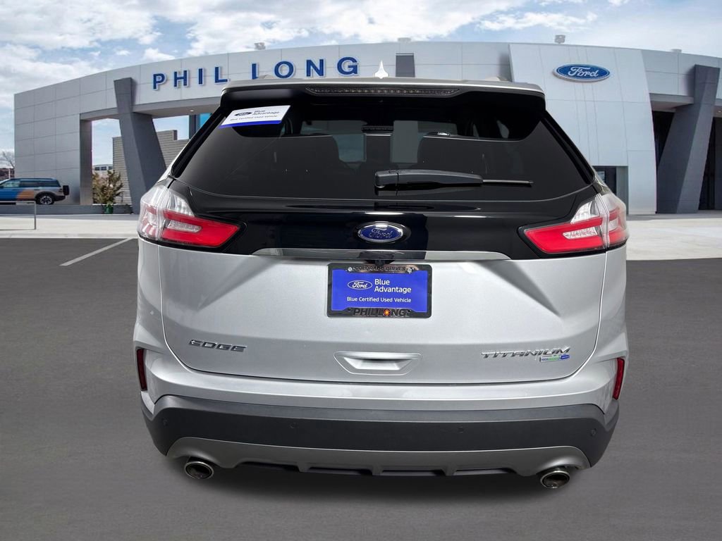 Certified 2019 Ford Edge Titanium image 4