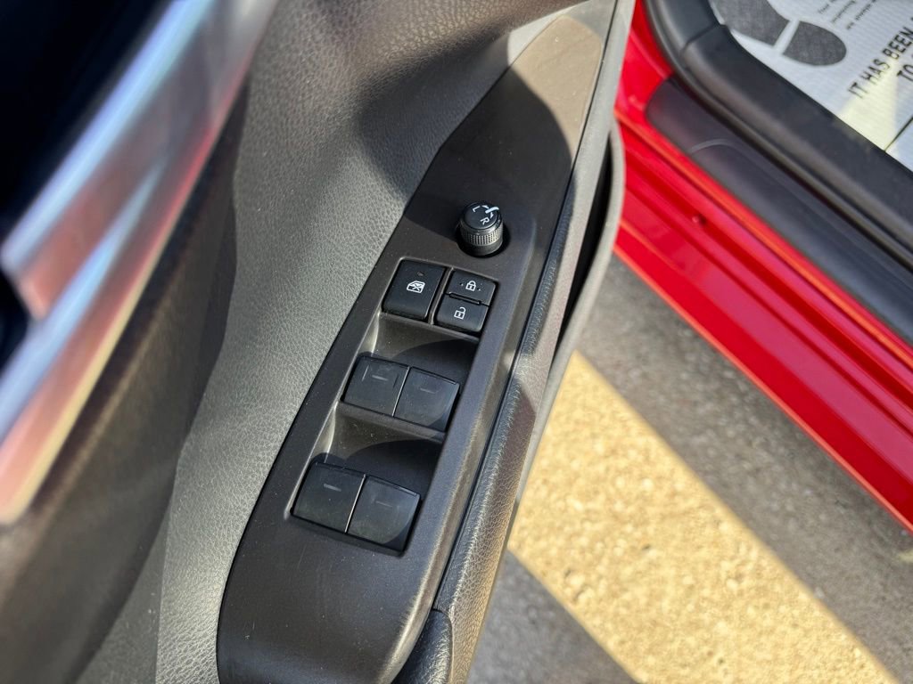 Used 2024 Toyota Camry LE image 8