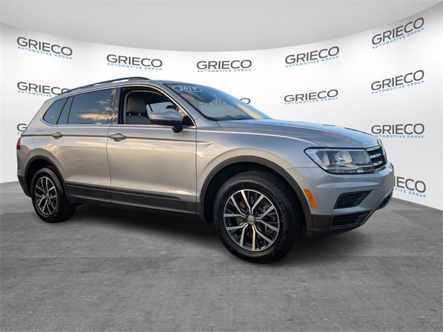 Used 2019 Volkswagen Tiguan SE image 1