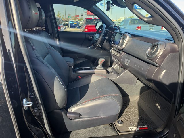 Used 2023 Toyota Tacoma TRD Pro AWD/4WD image 15