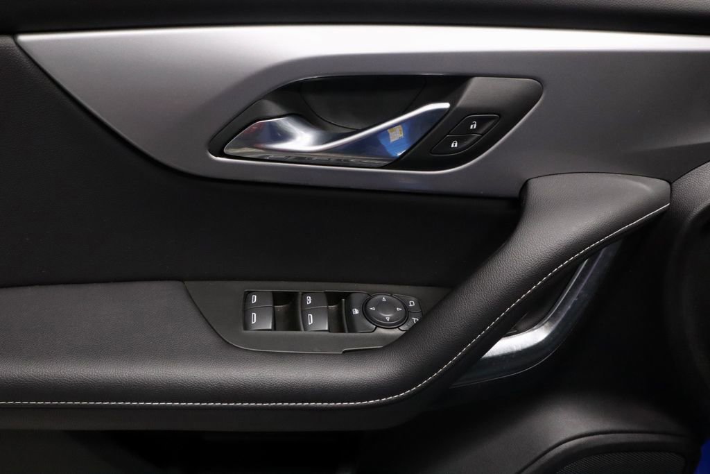 Used 2025 Chevrolet Blazer LT image 25