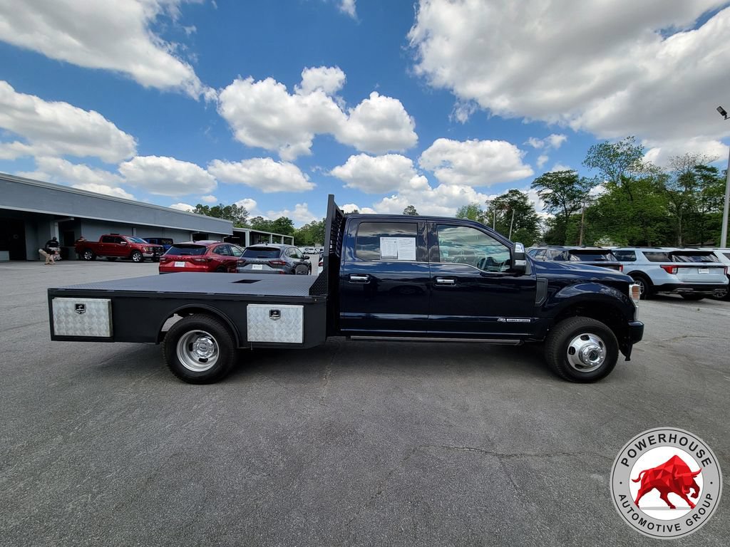 Certified 2022 Ford F350 Platinum AWD/4WD image 3