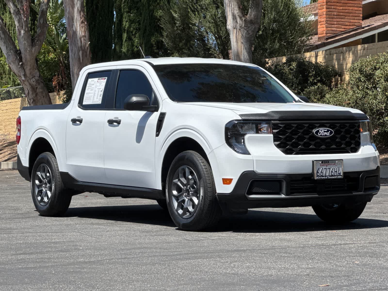Certified 2025 Ford Maverick XLT w/ Equipment Group 302A AWD/4WD image 9