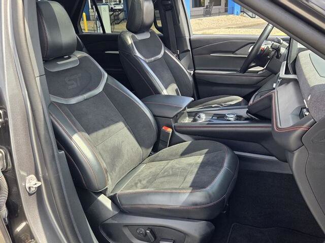 Certified 2025 Ford Explorer ST AWD/4WD image 17