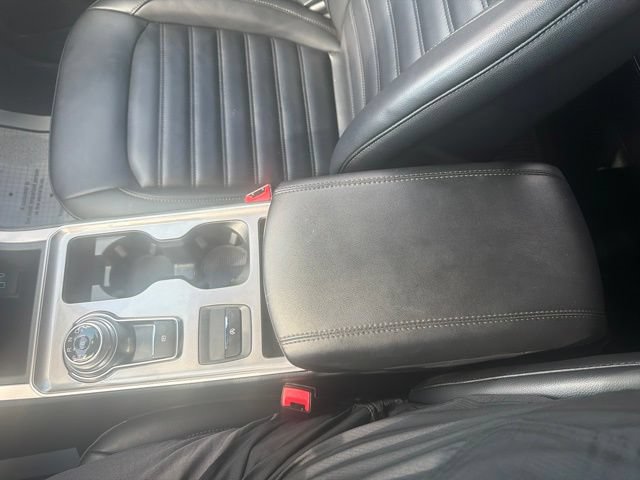 Certified 2024 Ford Edge SEL w/ Convenience Package AWD/4WD image 32