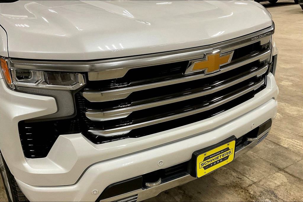 Used 2024 Chevrolet Silverado 1500 High Country w/ High Country Premium Package image 29