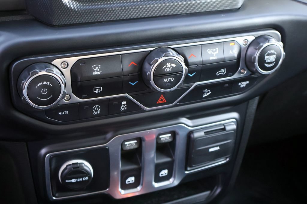 Used 2019 Jeep Wrangler Sport AWD/4WD image 31