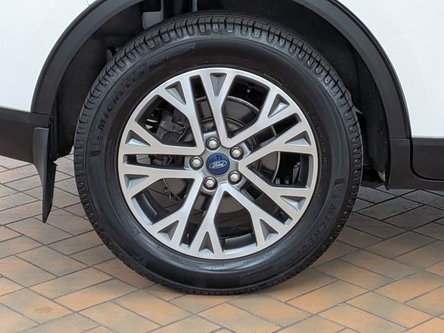 Certified 2022 Ford Escape SEL w/ Technology Package AWD/4WD image 10