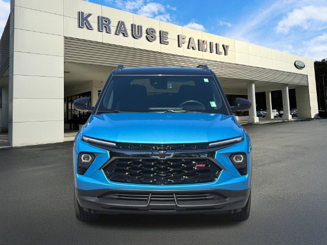 Used 2025 Chevrolet TrailBlazer RS w/ Convenience Package FWD image 2