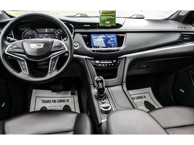 Used 2025 Cadillac XT5 Premium Luxury image 18