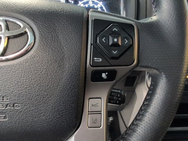 Used 2022 Toyota 4Runner SR5 Premium w/ Moonroof Package AWD/4WD image 20