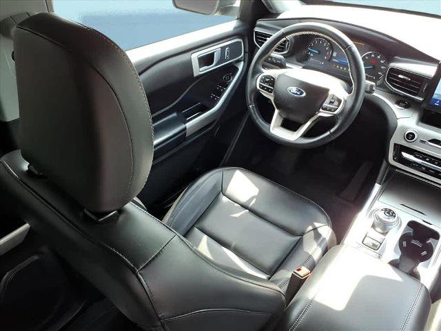 Certified 2022 Ford Explorer XLT w/ Equipment Group 202A image 14