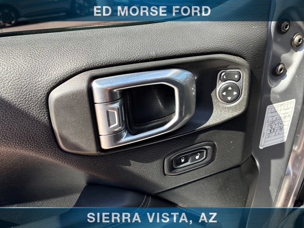 Used 2020 Jeep Wrangler Unlimited Sahara AWD/4WD image 27
