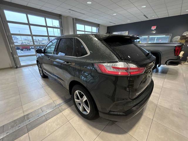 Certified 2024 Ford Edge SEL w/ Convenience Package image 3
