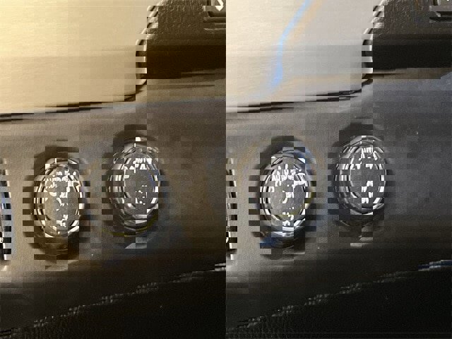 Used 2019 GMC Yukon XL SLT image 14