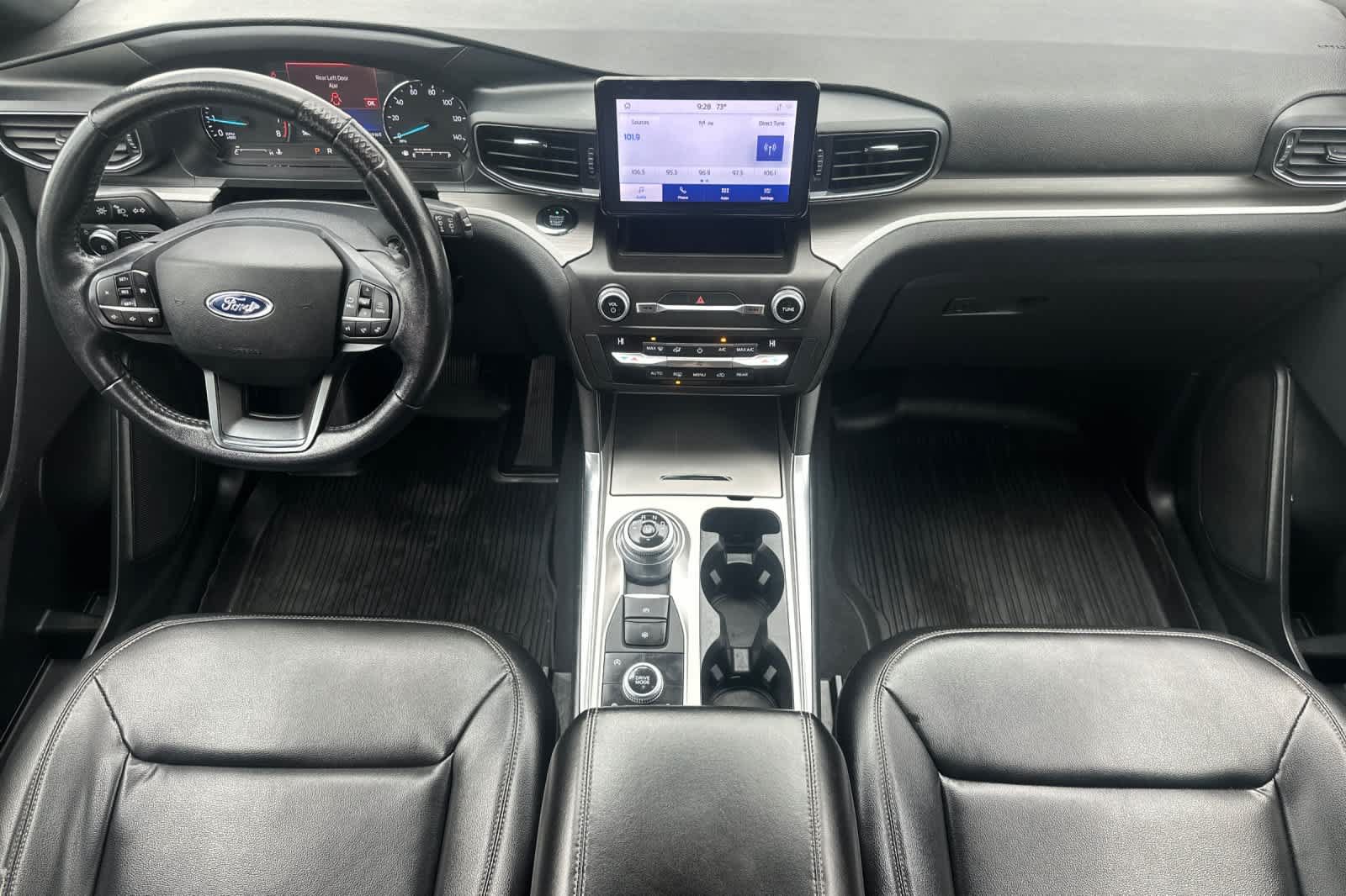 Certified 2020 Ford Explorer XLT w/ Equipment Group 202A AWD/4WD image 3