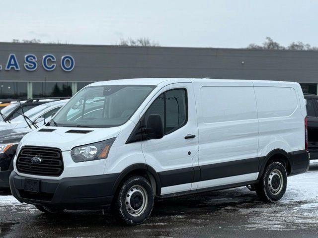 Certified 2019 Ford Transit 150 130 Low Roof image 21