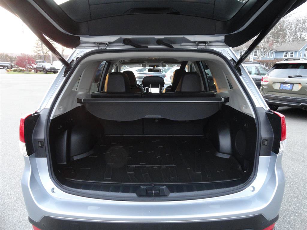 Used 2020 Subaru Forester Limited image 23