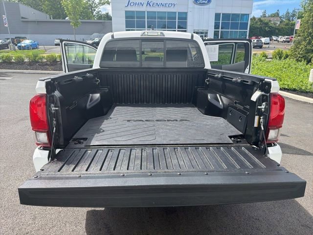 Used 2022 Toyota Tacoma SR AWD/4WD image 22