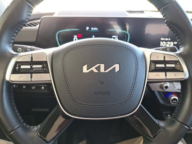 Used 2025 Kia Telluride S image 9