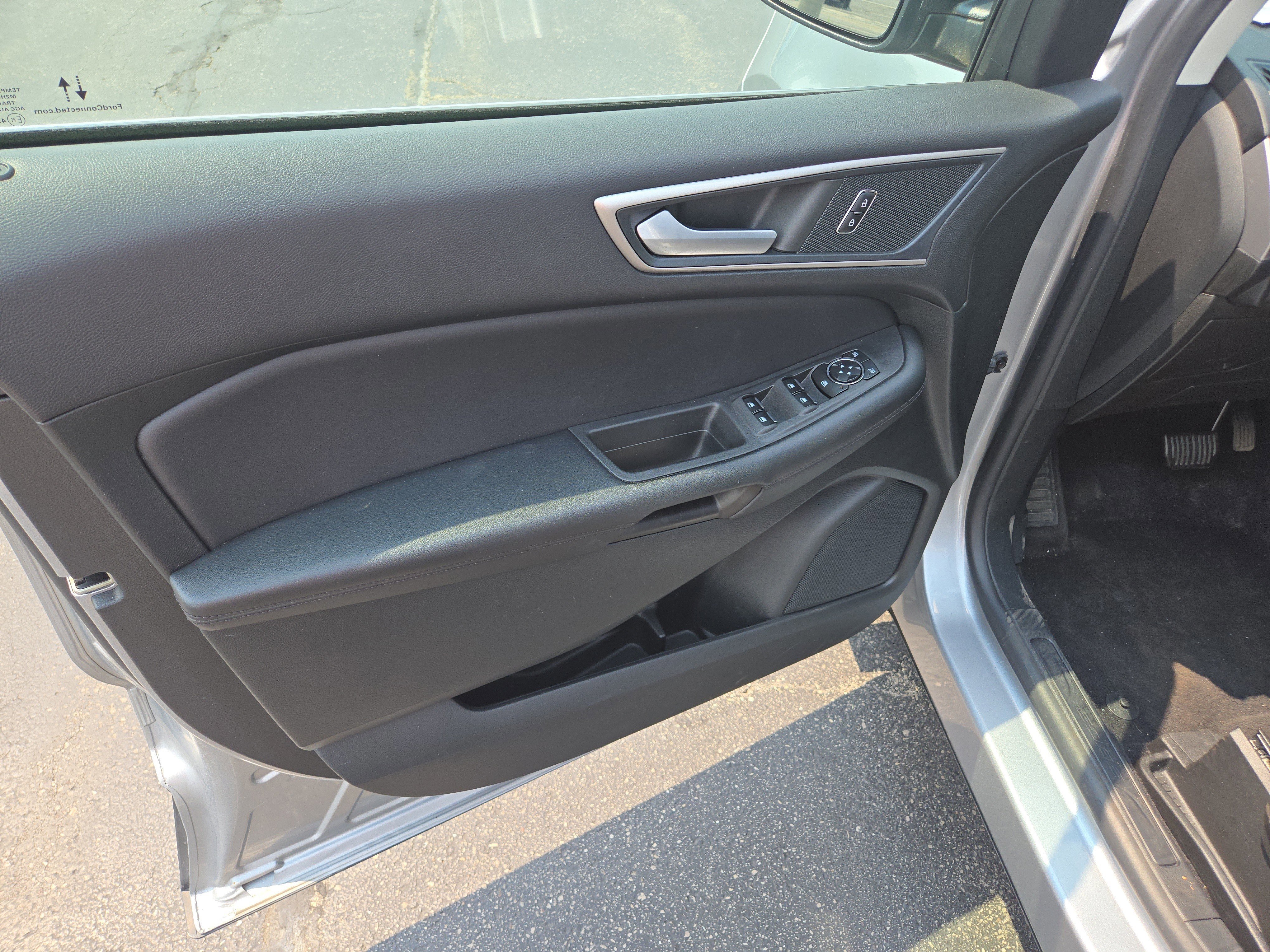 Certified 2023 Ford Edge SEL image 17