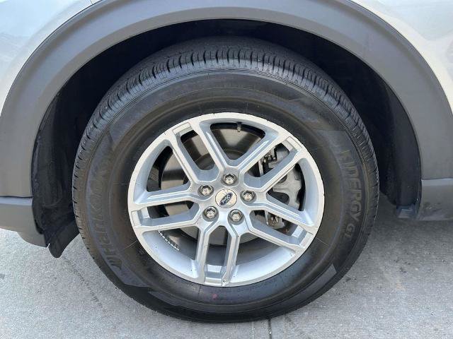 Certified 2025 Ford Explorer Active AWD/4WD image 8