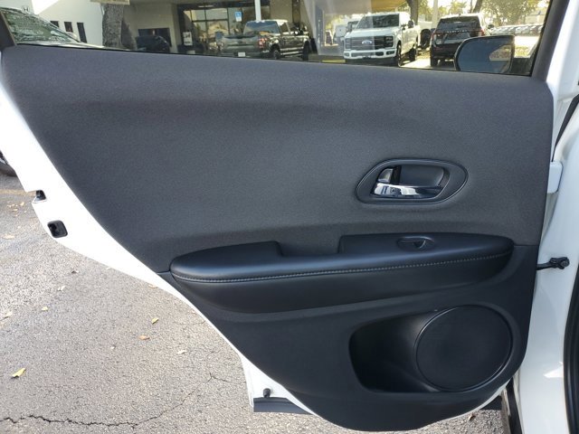 Used 2019 Honda HR-V Sport image 11