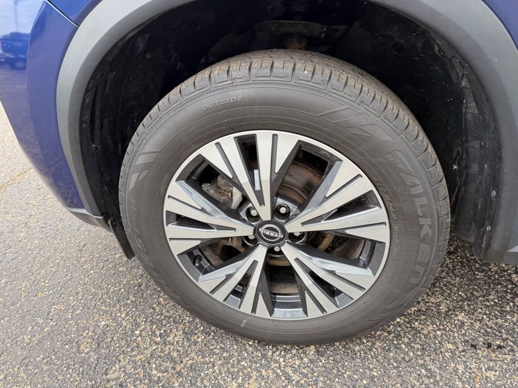 Used 2022 Nissan Rogue SV AWD/4WD image 25