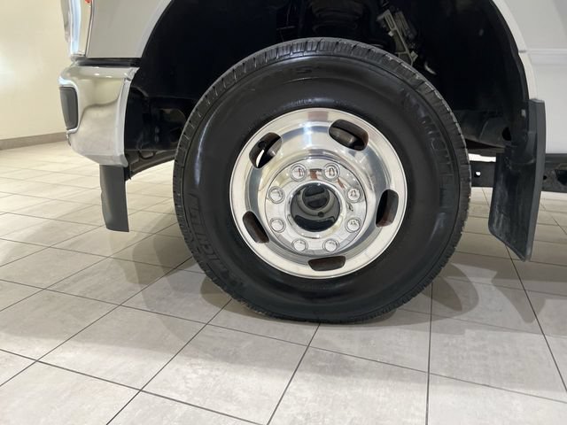 Certified 2023 Ford F350 Lariat w/ Lariat Ultimate Package AWD/4WD image 31
