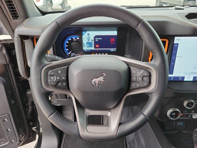 Certified 2024 Ford Bronco Badlands image 27