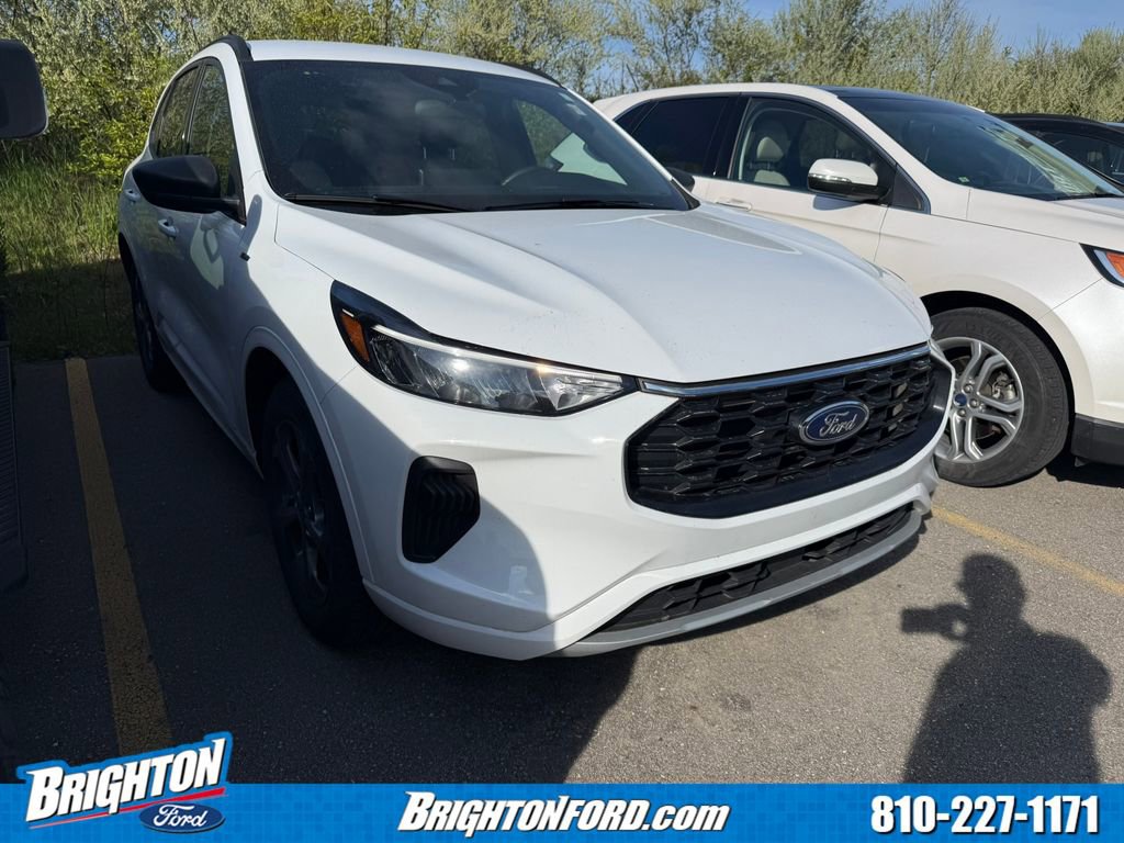 Certified 2023 Ford Escape ST-Line w/ Tech Pack #1 AWD/4WD image 1