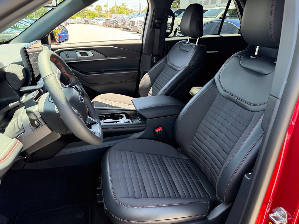 Certified 2026 Ford Explorer ST-Line w/ Premium Package RWD image 11