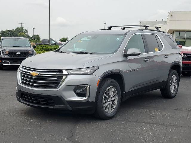 Used 2024 Chevrolet Traverse LT FWD image 2