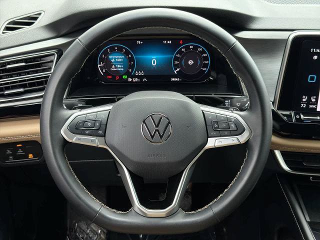 Used 2024 Volkswagen Atlas Cross Sport SE AWD/4WD image 24