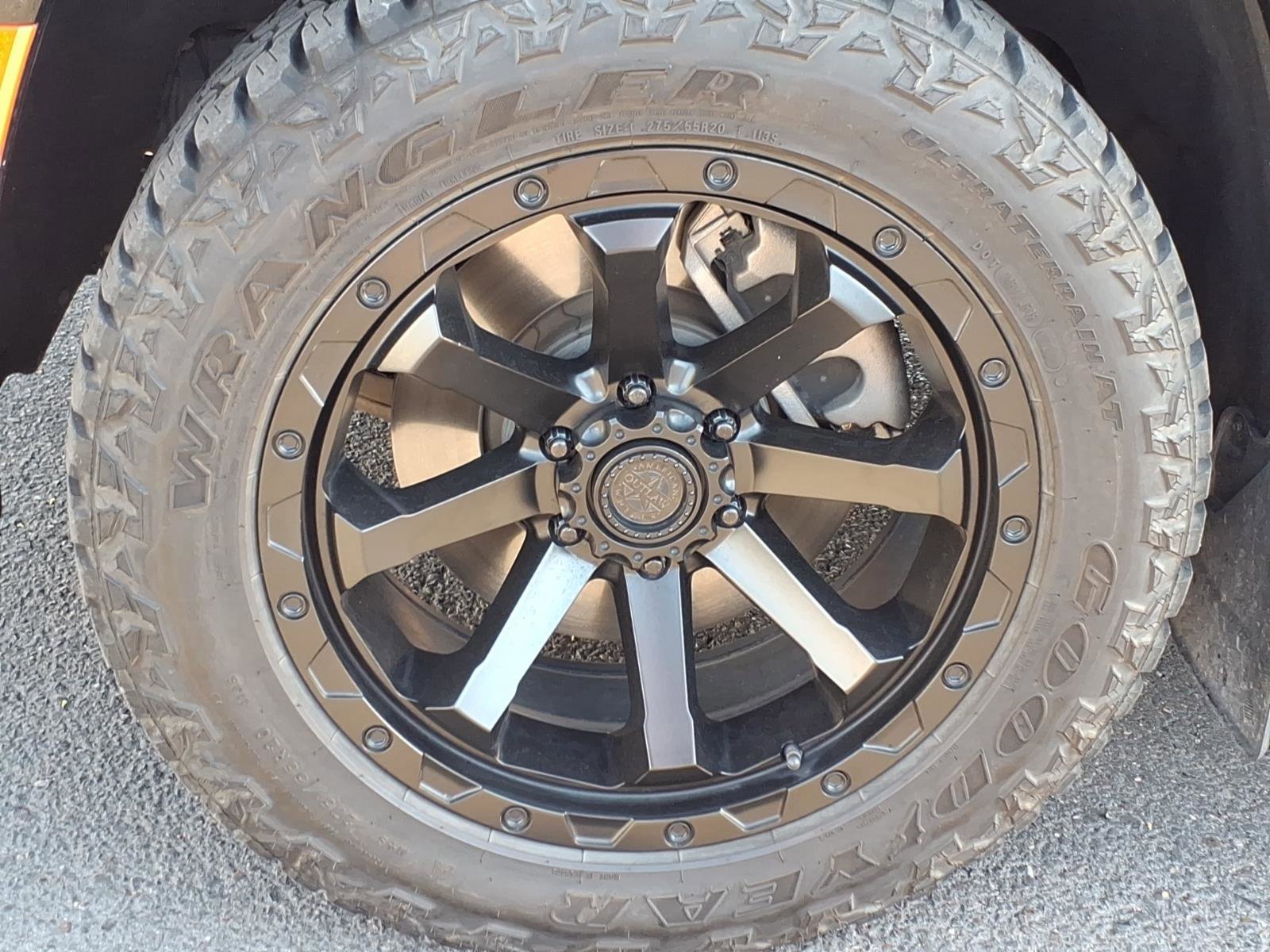 Used 2022 Jeep Wagoneer Series III w/ Flexible Seating Group image 9