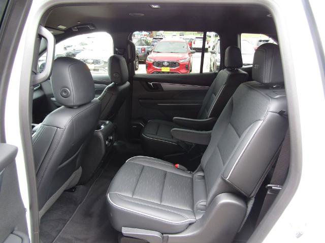 Used 2025 Buick Enclave Sport Touring AWD/4WD image 31