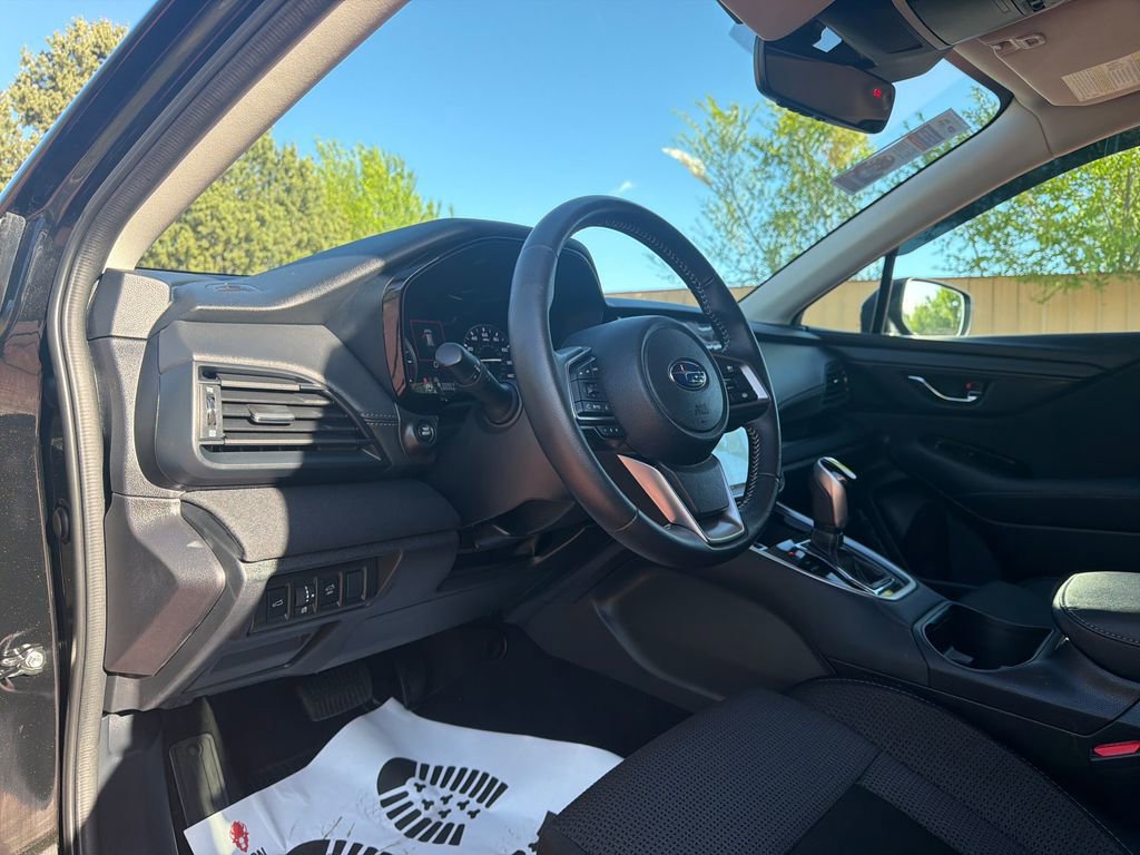 Used 2025 Subaru Outback Premium w/ Popular Package #1A AWD/4WD image 12