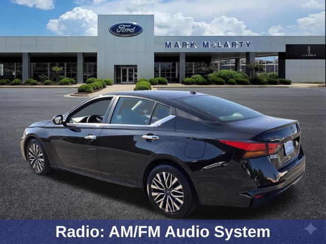 Used 2024 Nissan Altima 2.5 SV FWD image 3