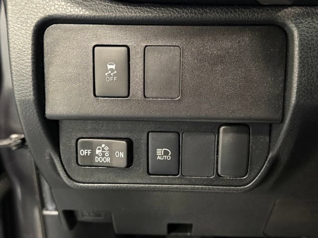 Used 2021 Toyota Tacoma SR5 RWD image 16