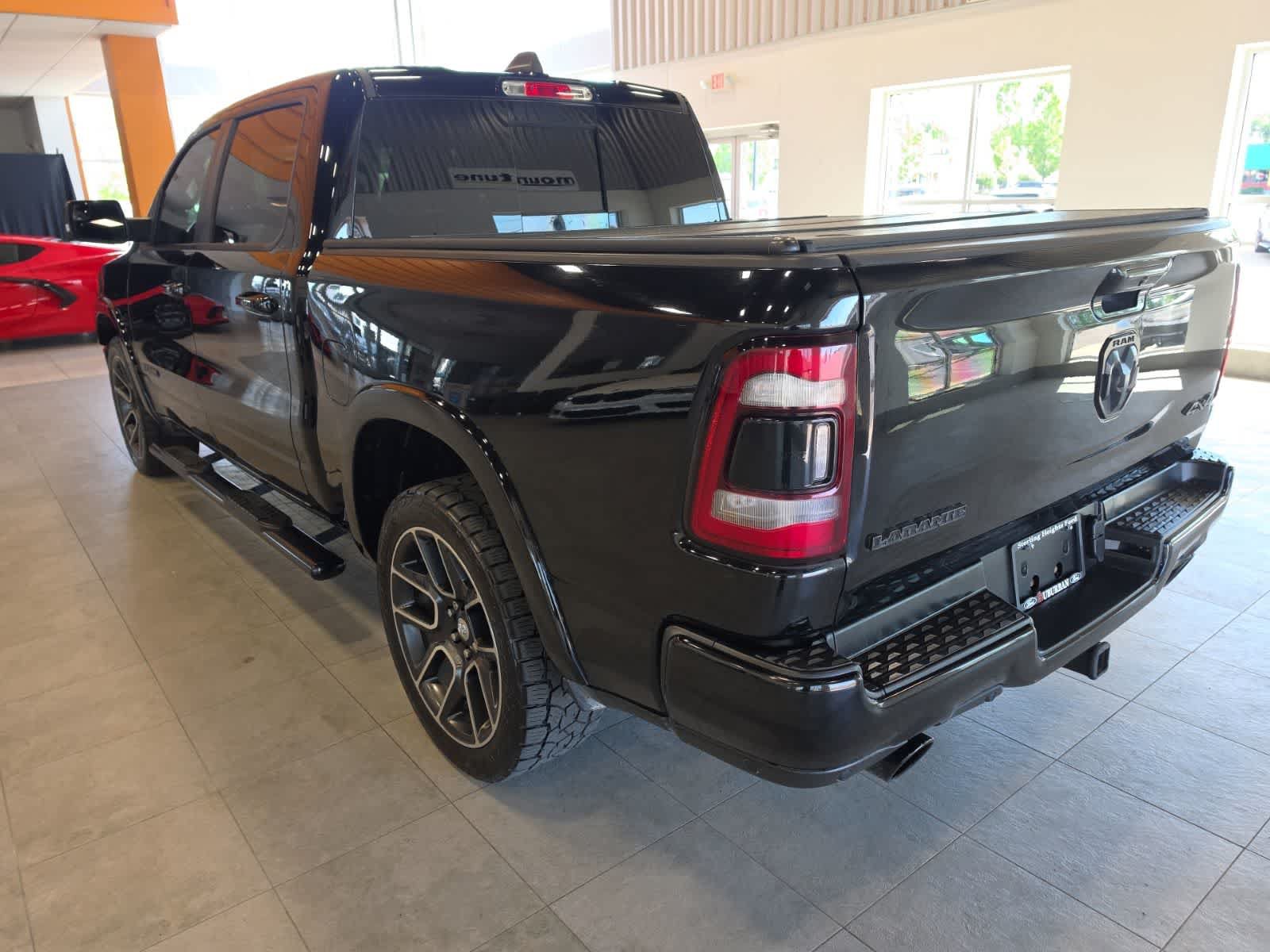 Used 2019 RAM 1500 Laramie AWD/4WD image 12