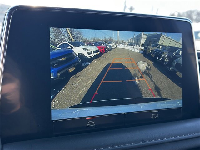 Used 2023 GMC Yukon XL SLE image 23