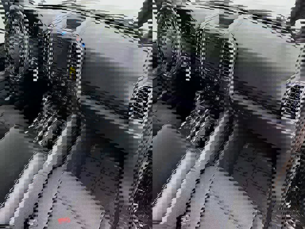 Certified 2019 Ford F150 XLT w/ Equipment Group 302A Luxury image 32